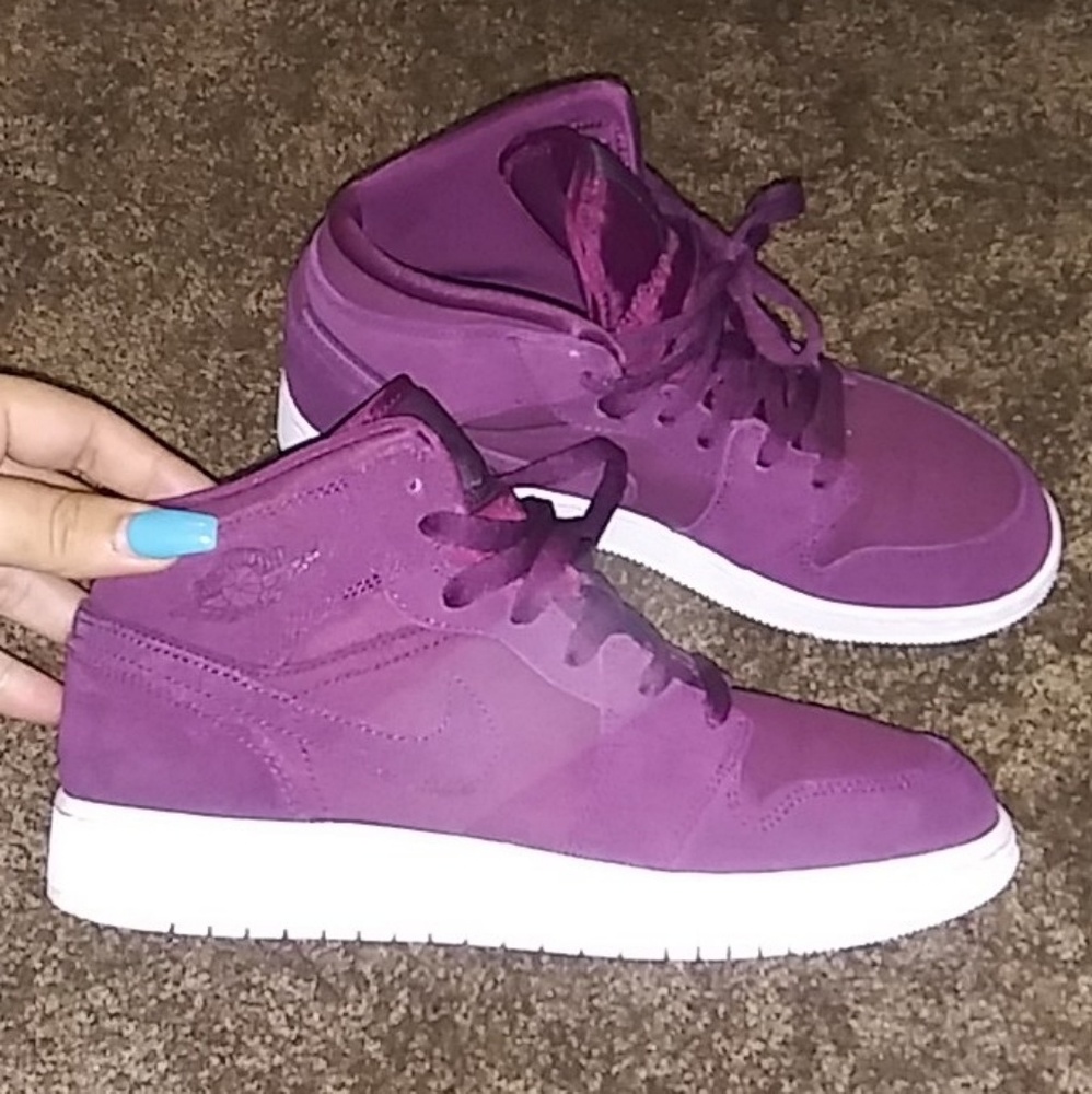 Maroon Suade Jordan